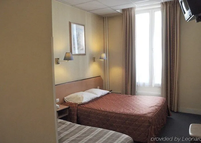 Caravelle Hotel 3*